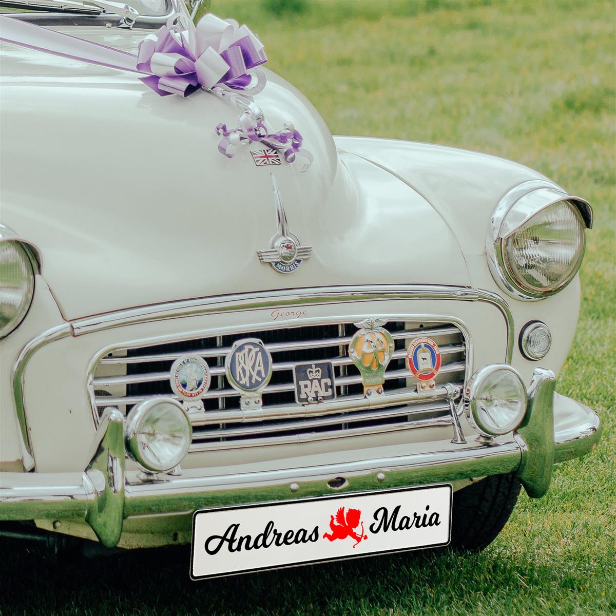 Kennzeichen Hochzeit personalisiert – Amor Motiv – Romantische Autodeko - MADYES - Hochzeitsdeko Manufaktur